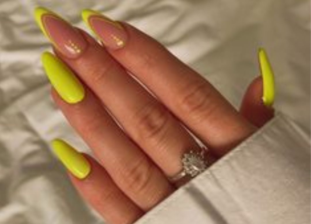 nail_art_jaune_neon